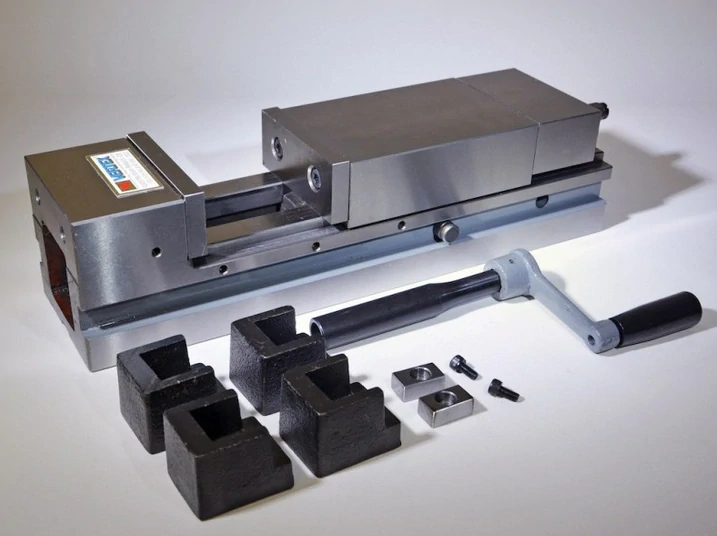 Hydraulický strojní svěrák VAF-6